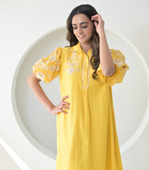 MONOCHROME PHOOL-PATTI ORGANZA SHORT SLEEVE DRESS