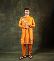 HALDI HORIZON PICHWAI KURTA SET