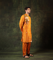 HALDI HORIZON PICHWAI KURTA SET
