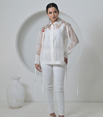 BOTANICAL SMALL FLOWER SHOULDER EMBELLISHMENT SHIRT
