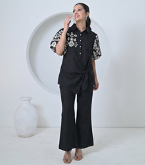 MONOCHROME PHOOL-PATTI SHORT ORGANZA SLEEVE SIDE TIE-UP CO-ORD SET