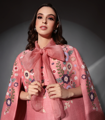 THE ROSETTE BOW CAPE SET