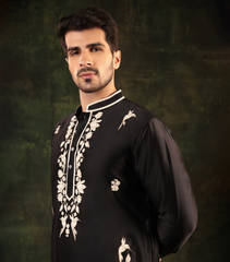 MADHUBALA BLACK BLOOM KURTA SET