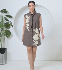 TIGER FLOWER EMB TIE-UP SLEEVELESS DRESS
