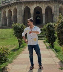 PRATEEK KEWALRAMANI - CLASSIC WHITE SHIRT WITH FLORAL ABSTRACT