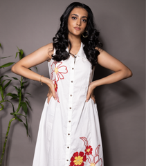 SLEEVELESS LACE FLOWER DRESS