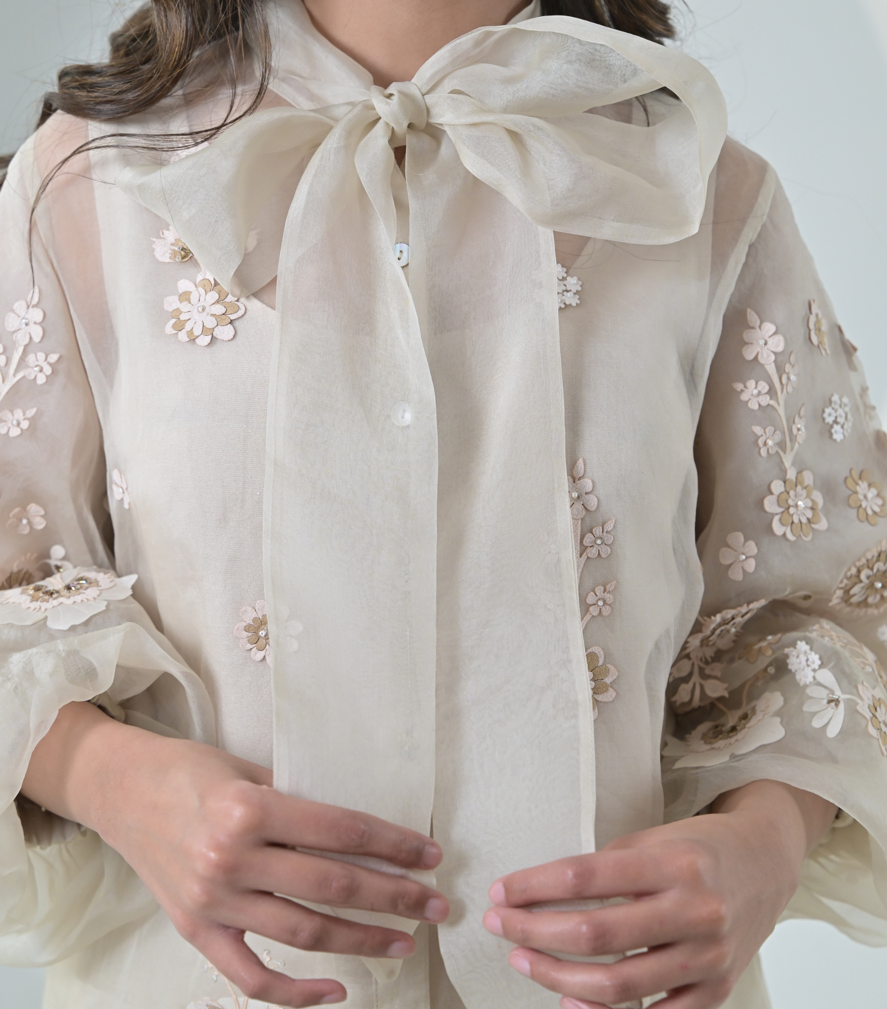 MONOCHROME PHOOL-PATTI BOW TIE-UP CO-ORD SET