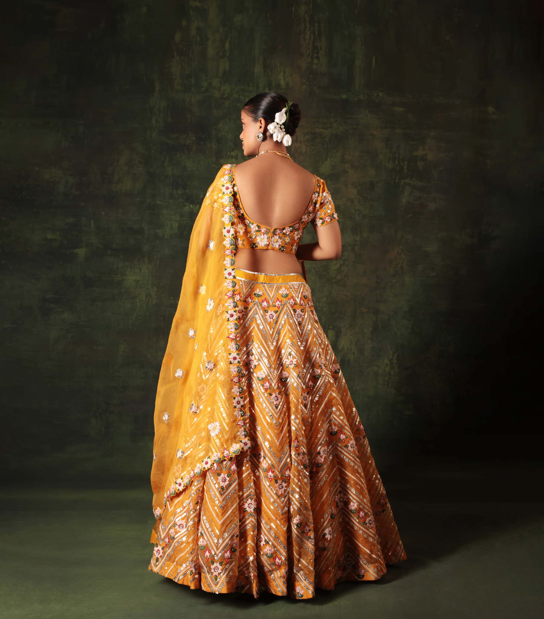 AMALTAS BLOOM PICHWAI LEHENGA SET