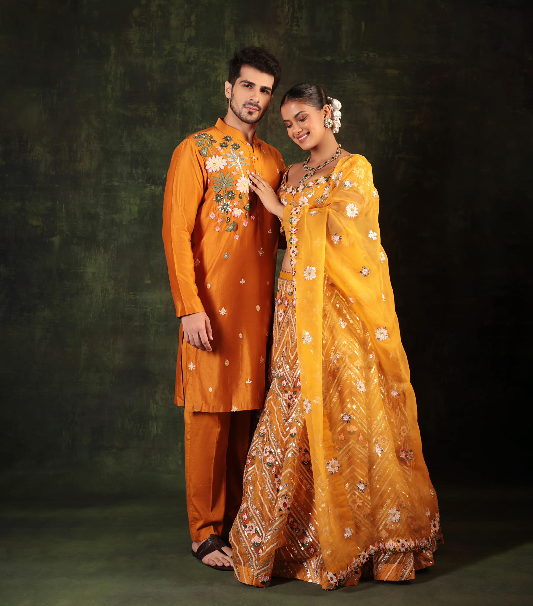 HALDI HORIZON PICHWAI KURTA SET