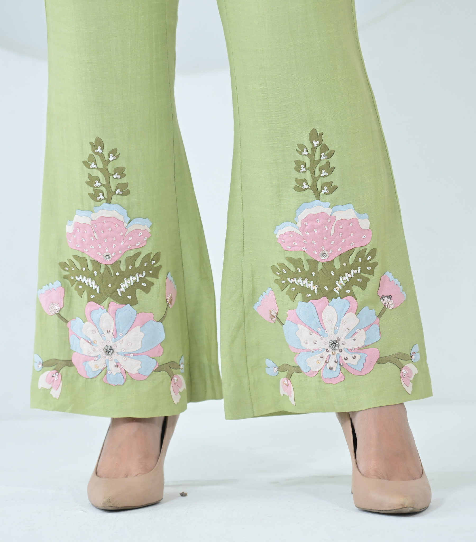 BIG KHUSHBOO LINEN COORD SET
