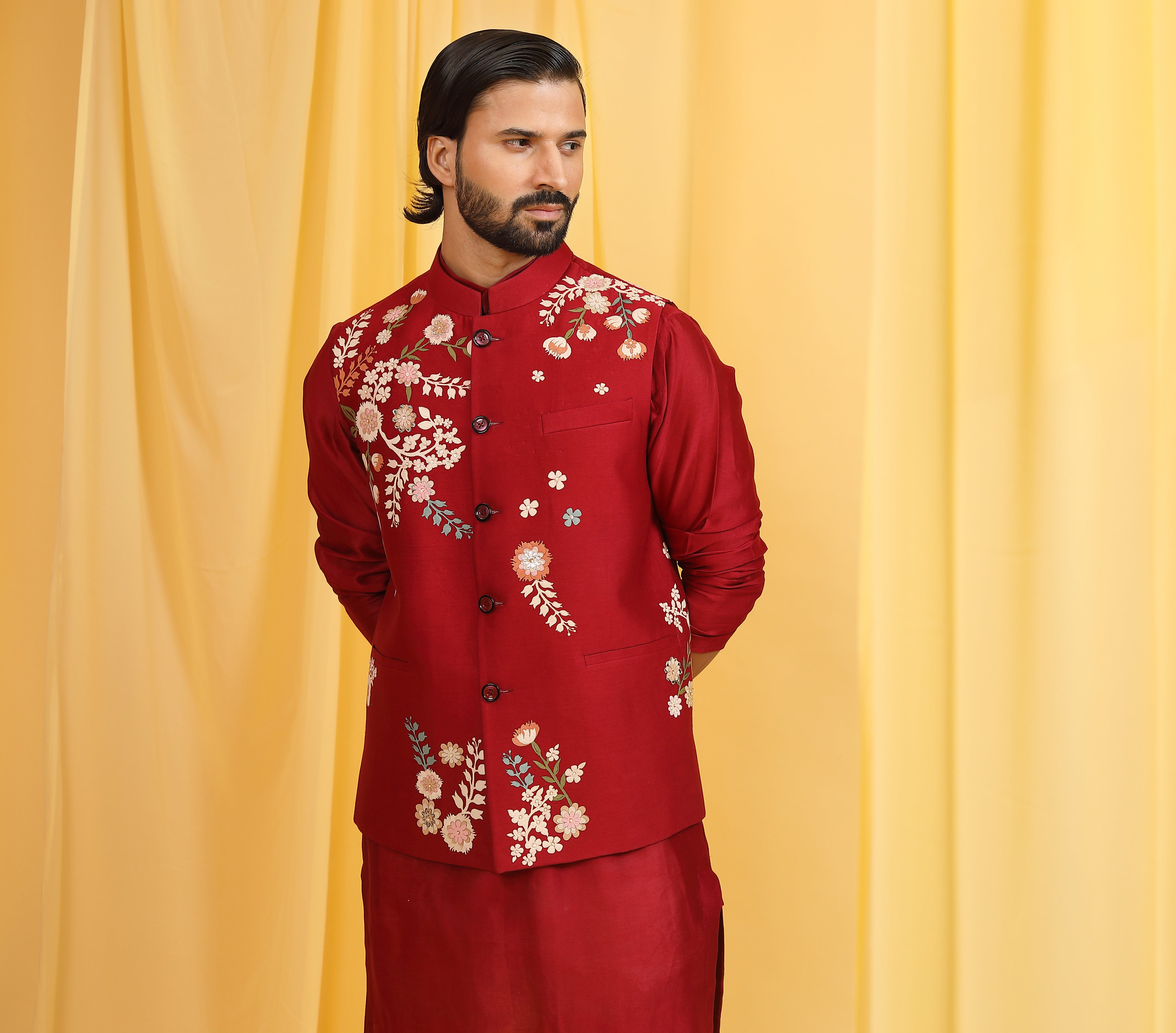 MULTICOLOURED RED BUNDI SET
