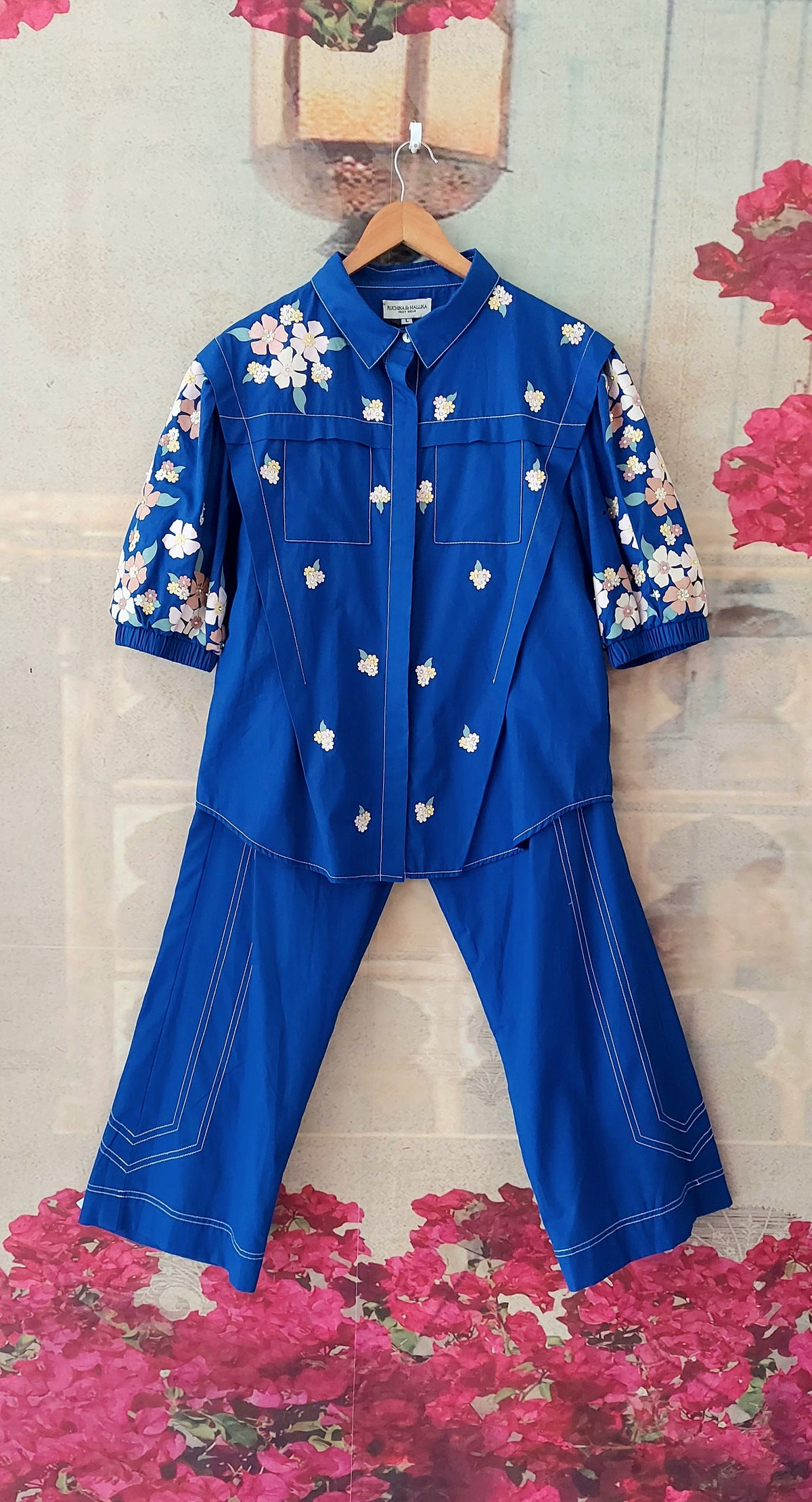 SMALL FLOWER DROP SHOULDER COORD SET