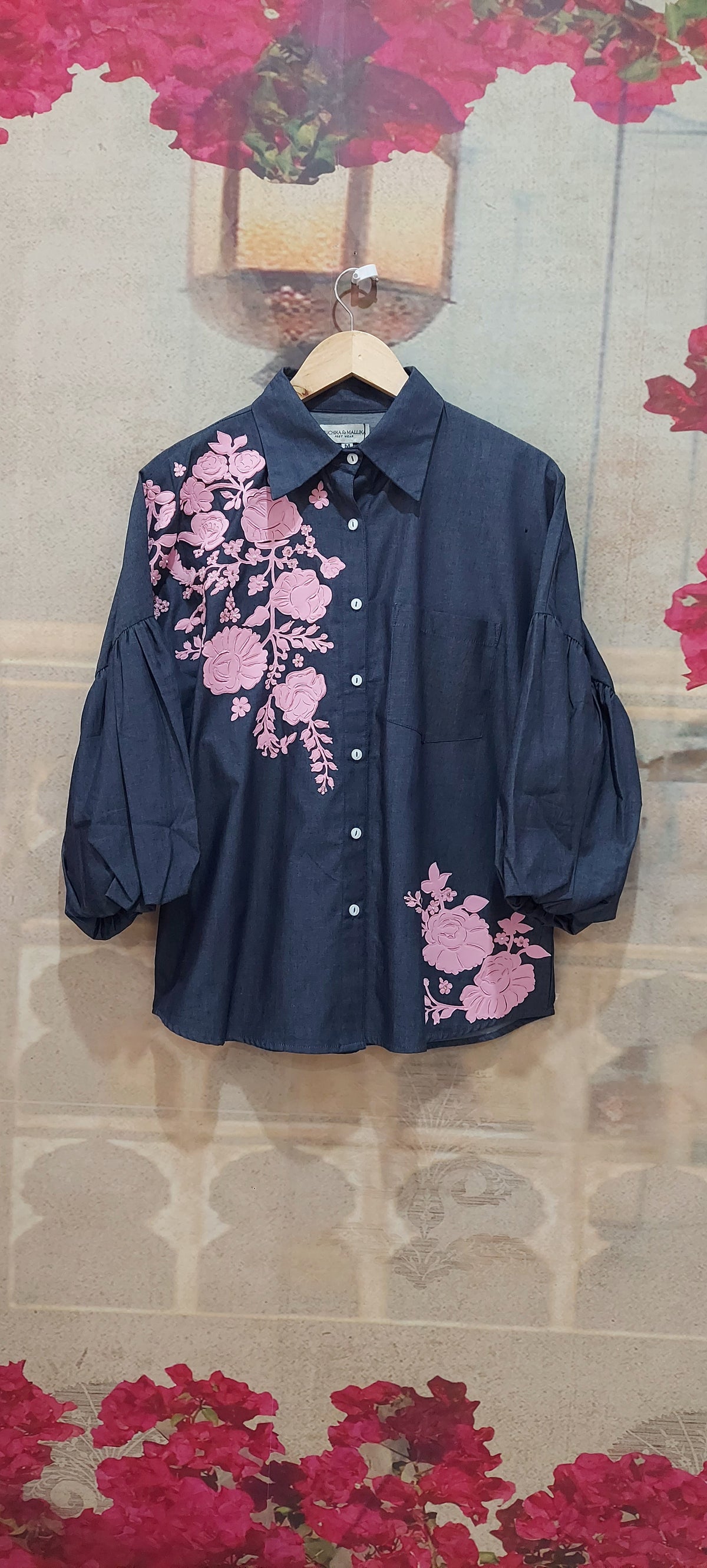 IVORY ROSE SCUBA EMBROIDERY SHIRT
