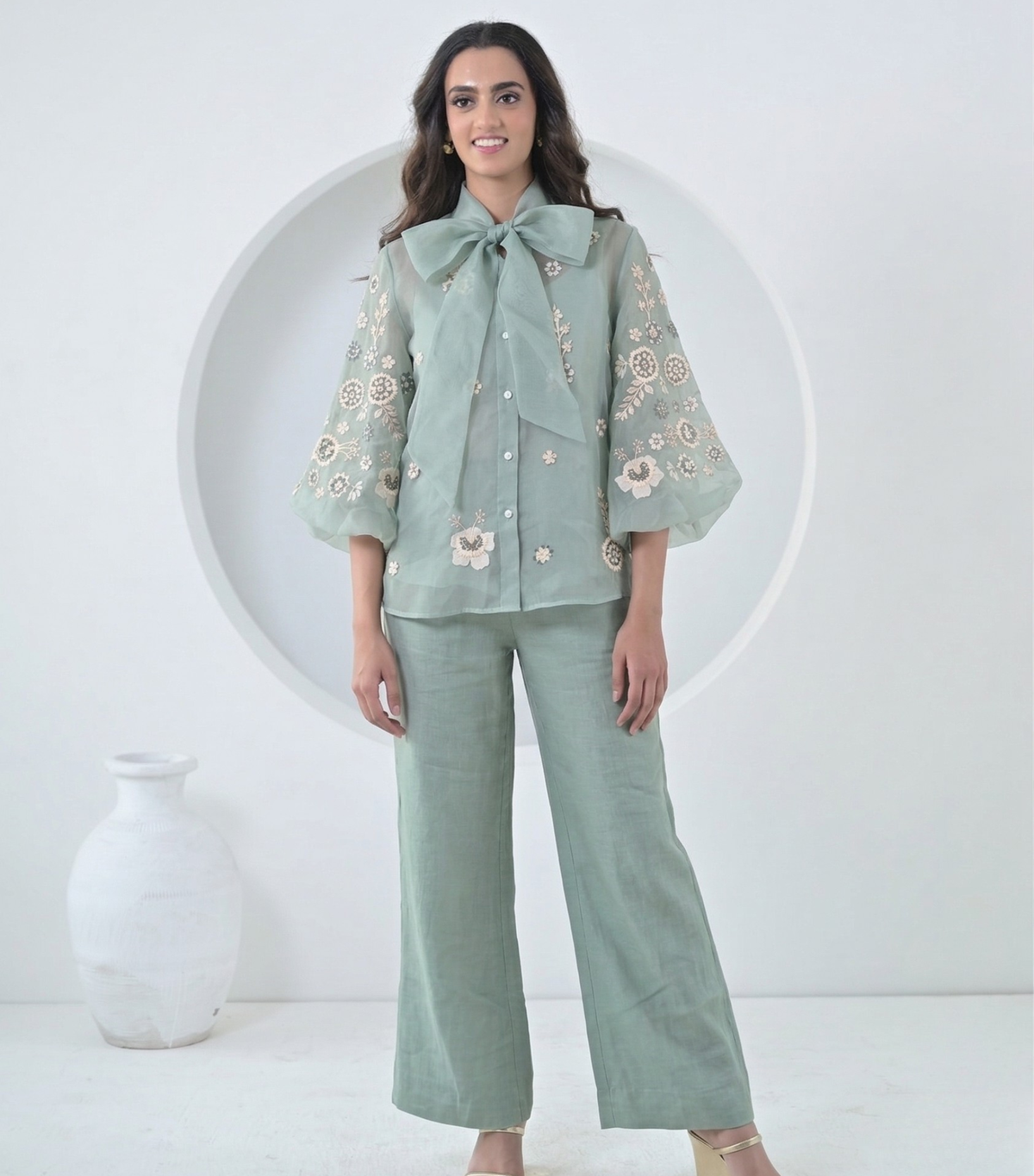 MONOCHROME PHOOL-PATTI BOW TIE-UP CO-ORD SET