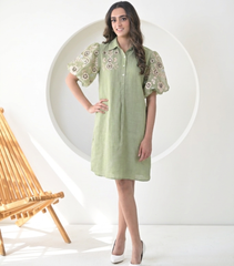 MONOCHROME PHOOL-PATTI ORGANZA SHORT SLEEVE DRESS