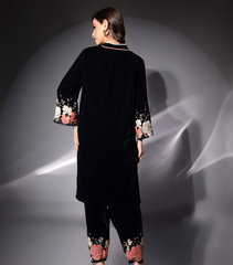 THE MIDNIGHT ROSE ENSEMBLE KURTA SET