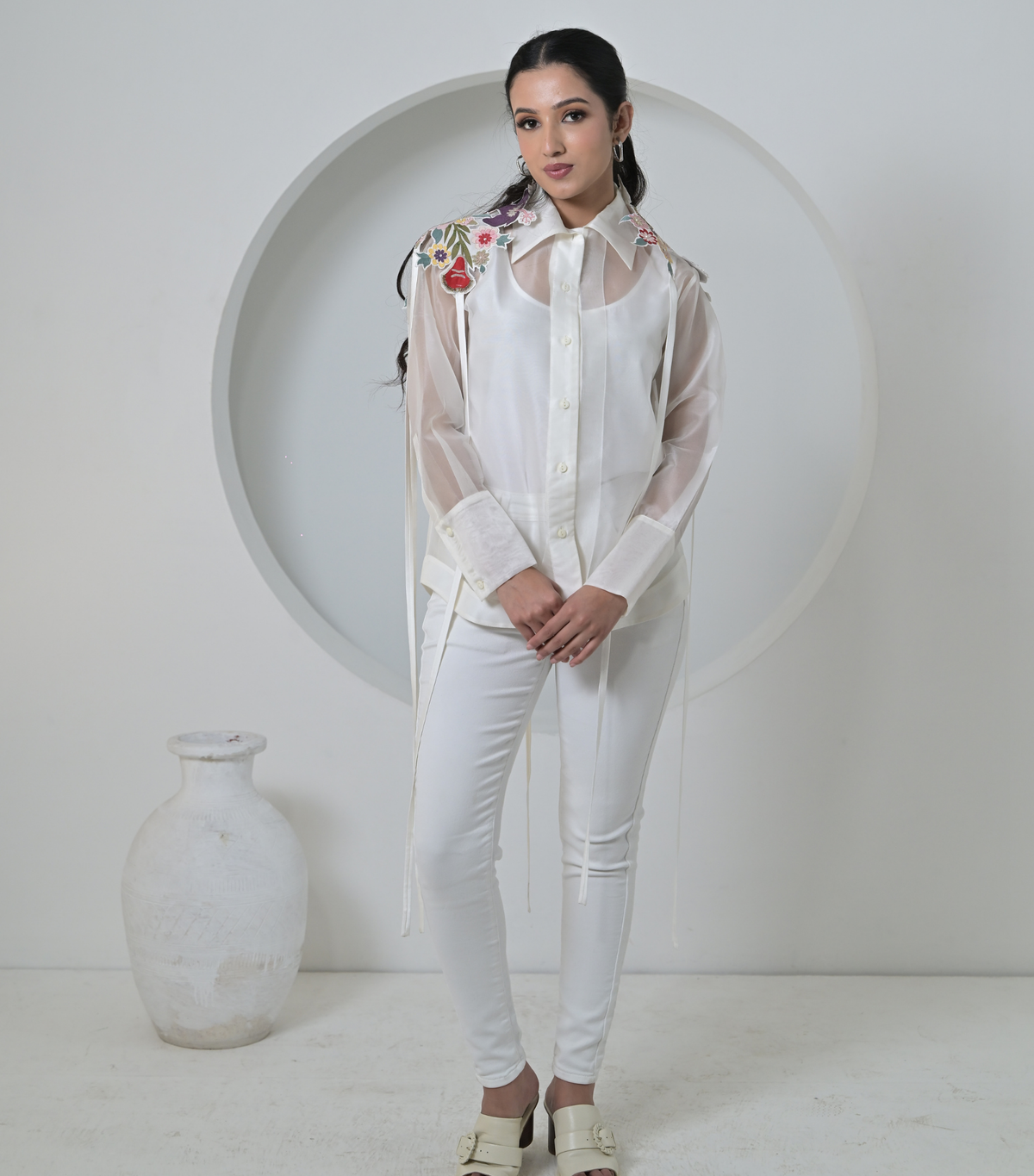 BOTANICAL SMALL FLOWER SHOULDER EMBELLISHMENT SHIRT