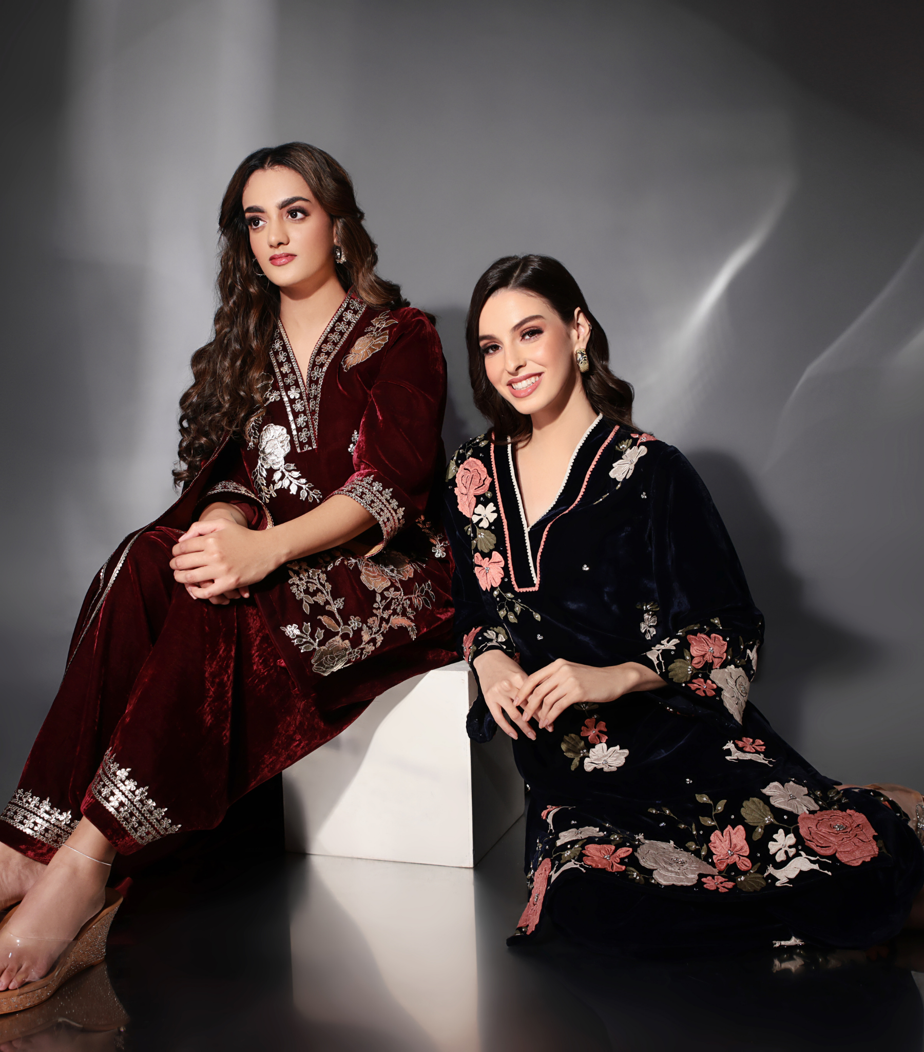 THE MIDNIGHT ROSE ENSEMBLE KURTA SET