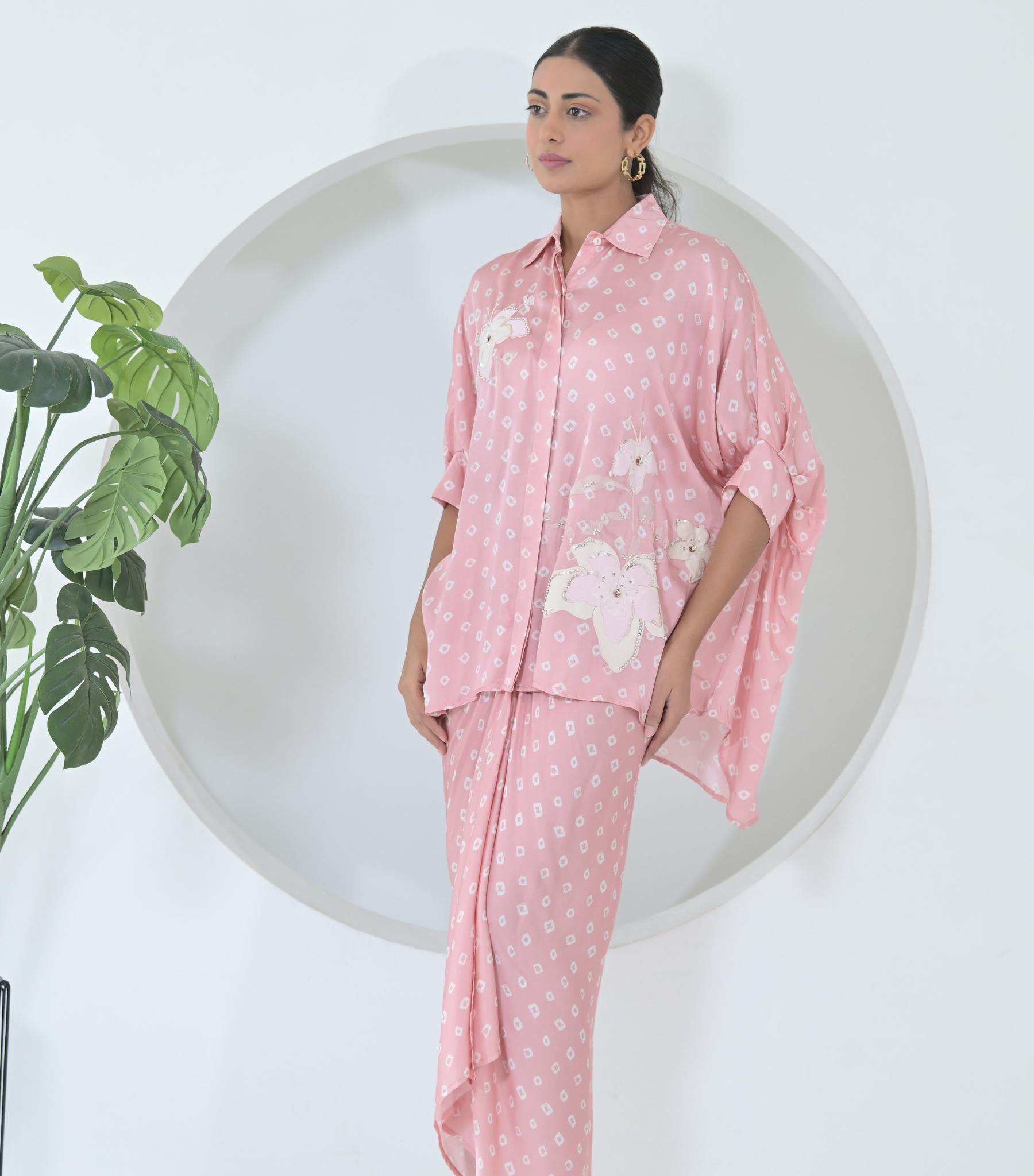 LAYERED FLOWER BOOTA KAFTAN & KNOT SKIRT BANDHANI SET