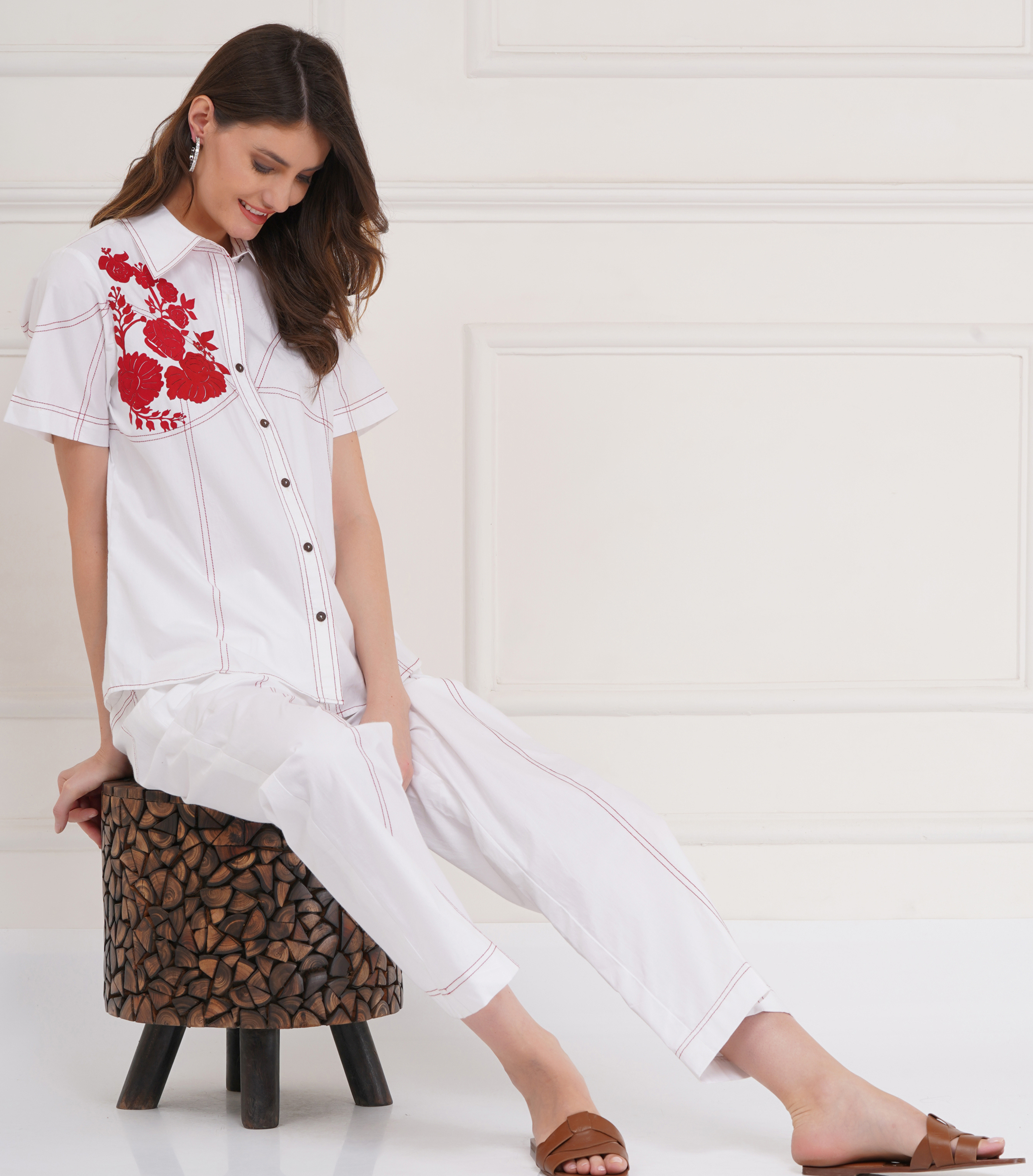 WHITE ROSE EMBROIDERY SHORT SLEEVE COORD SET