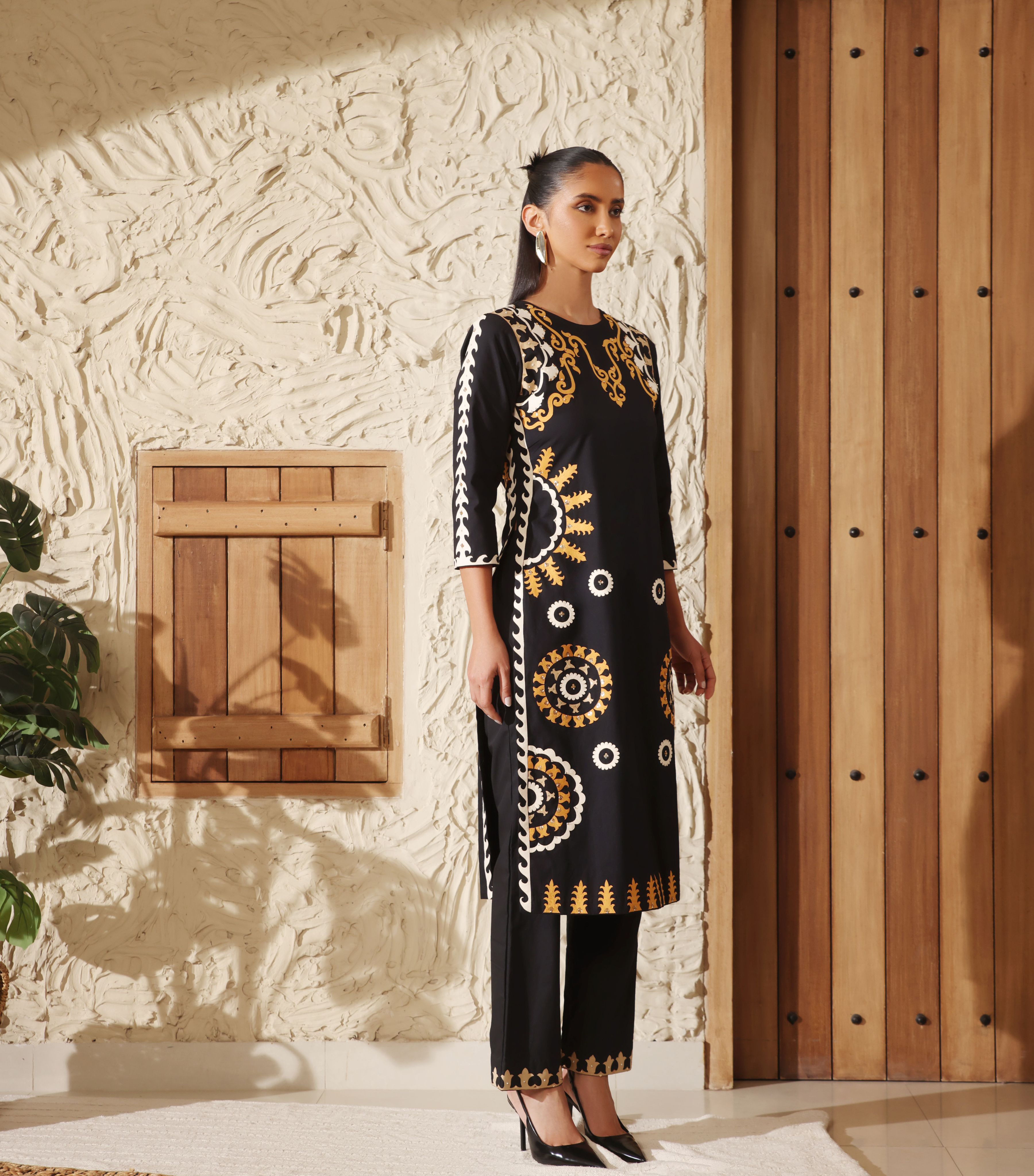 MIDNIGHT BAZAR KURTA SET