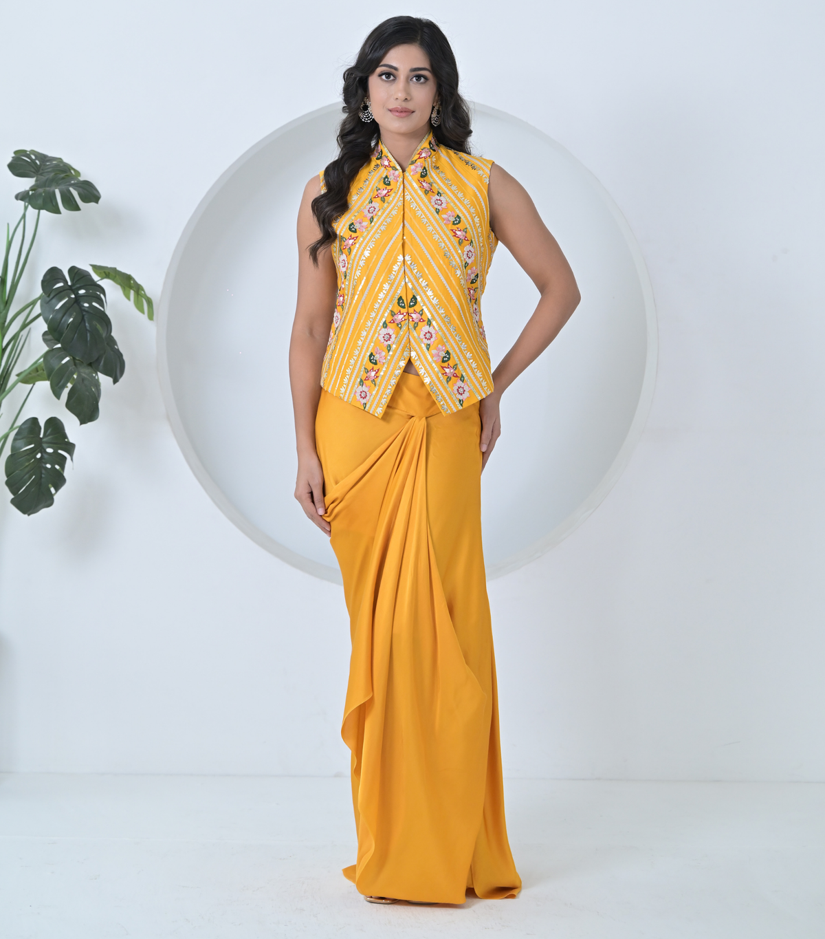 PICHWAI LACEWORK VEST COAT AND TUCK SKIRT SET