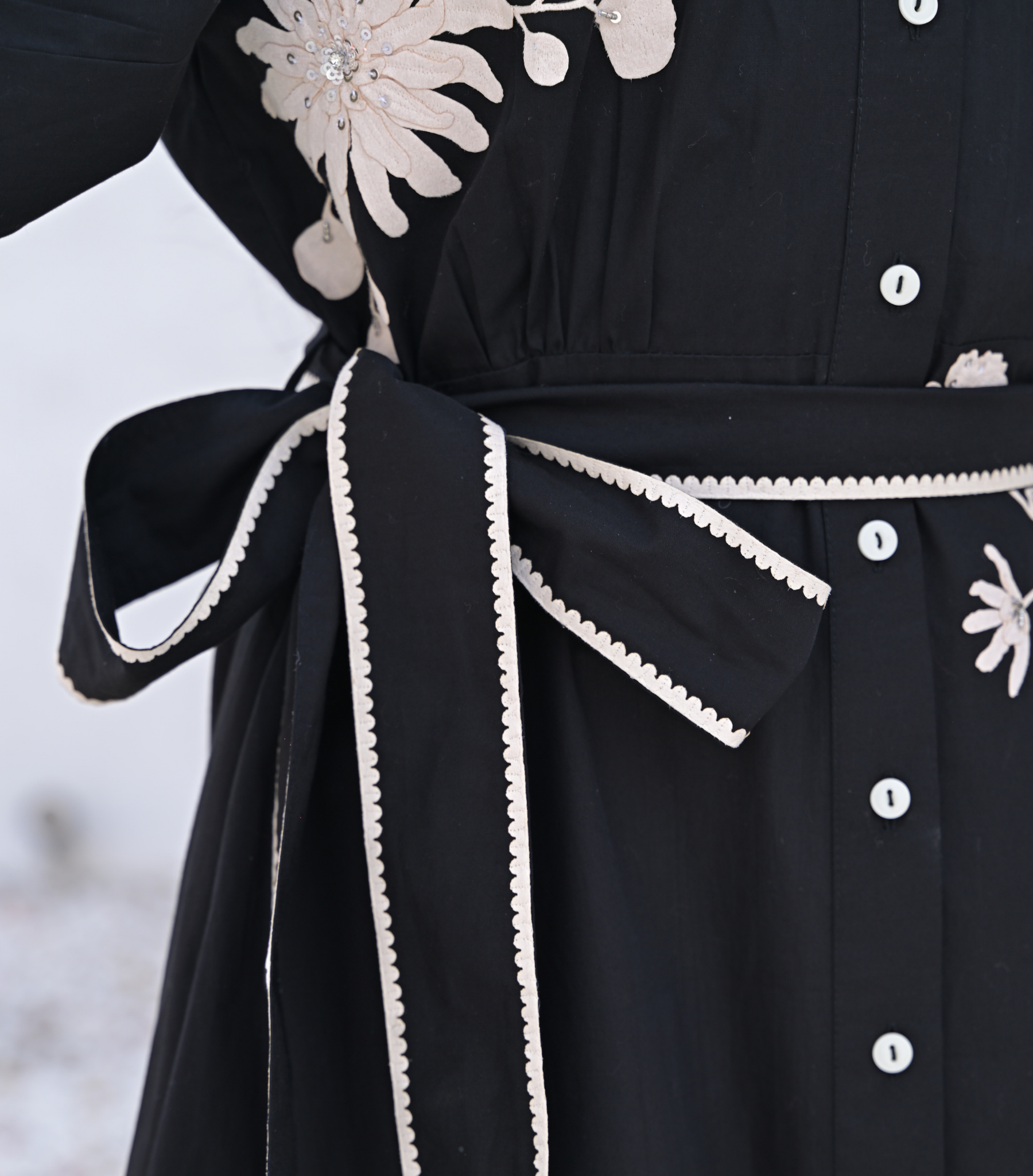 NOIR PETALINE DRESS