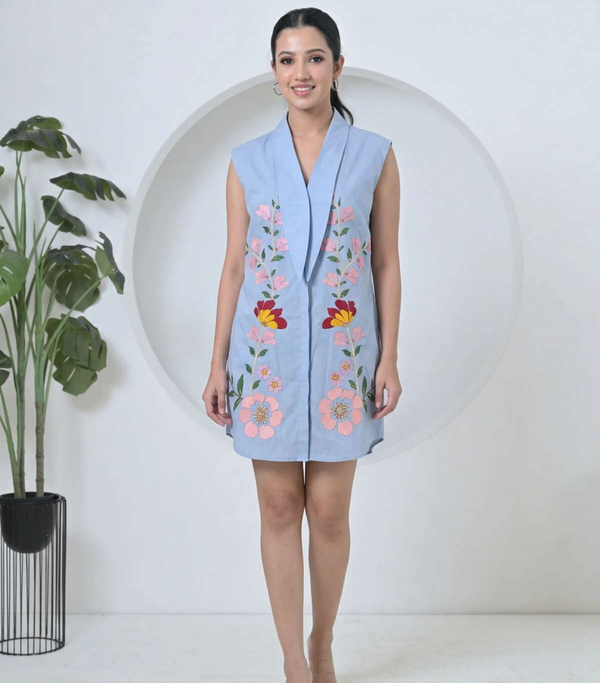 MULTI-COLOUR FLORAL TIE-UP SLEEVELESS DRESS