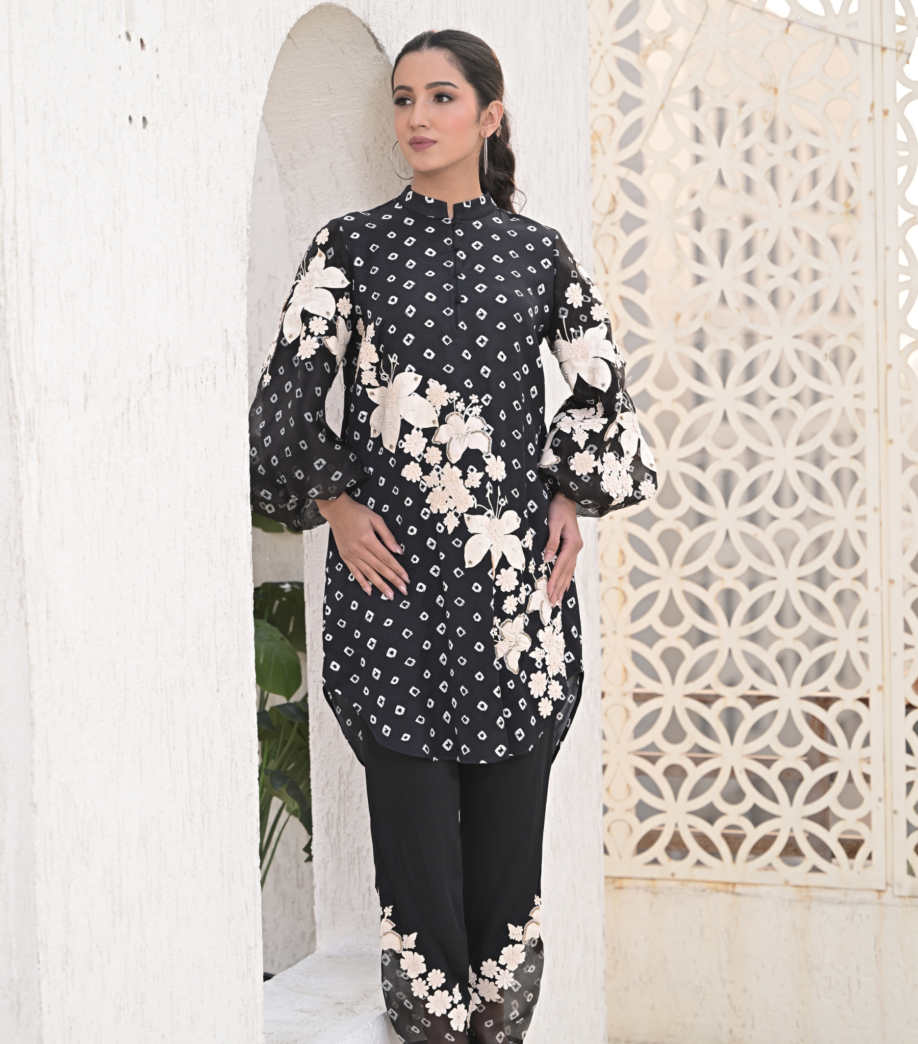 FLÉUR NOIR BANDHANI TUNIC SET