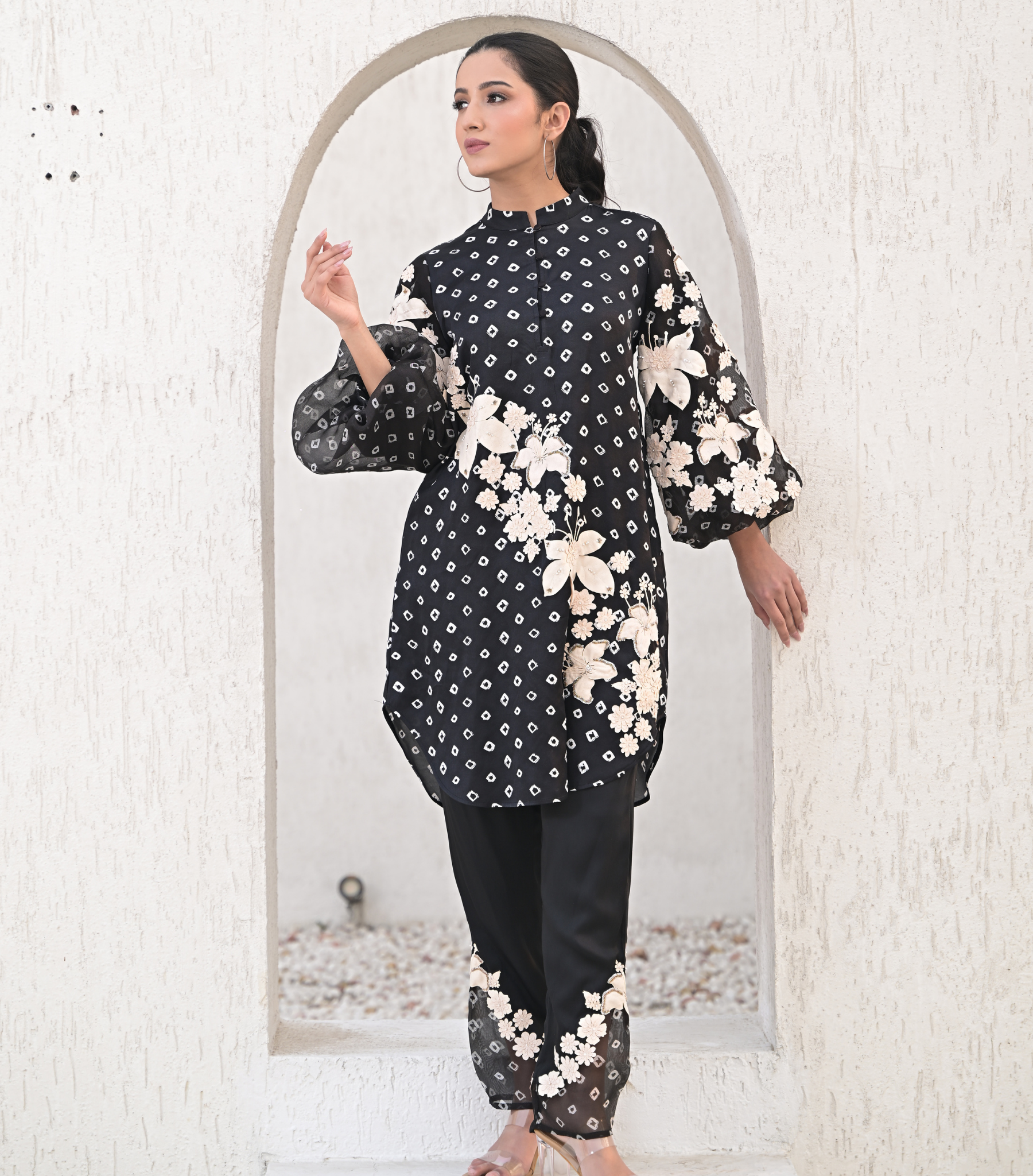 FLÉUR NOIR BANDHANI TUNIC SET