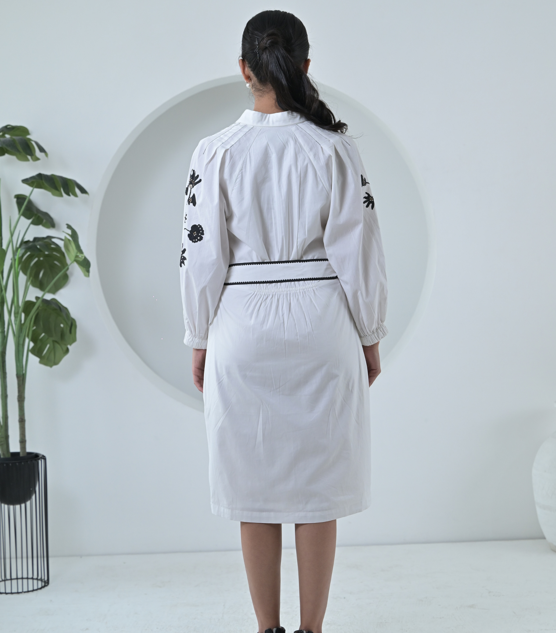 NOIR PETALINE DRESS