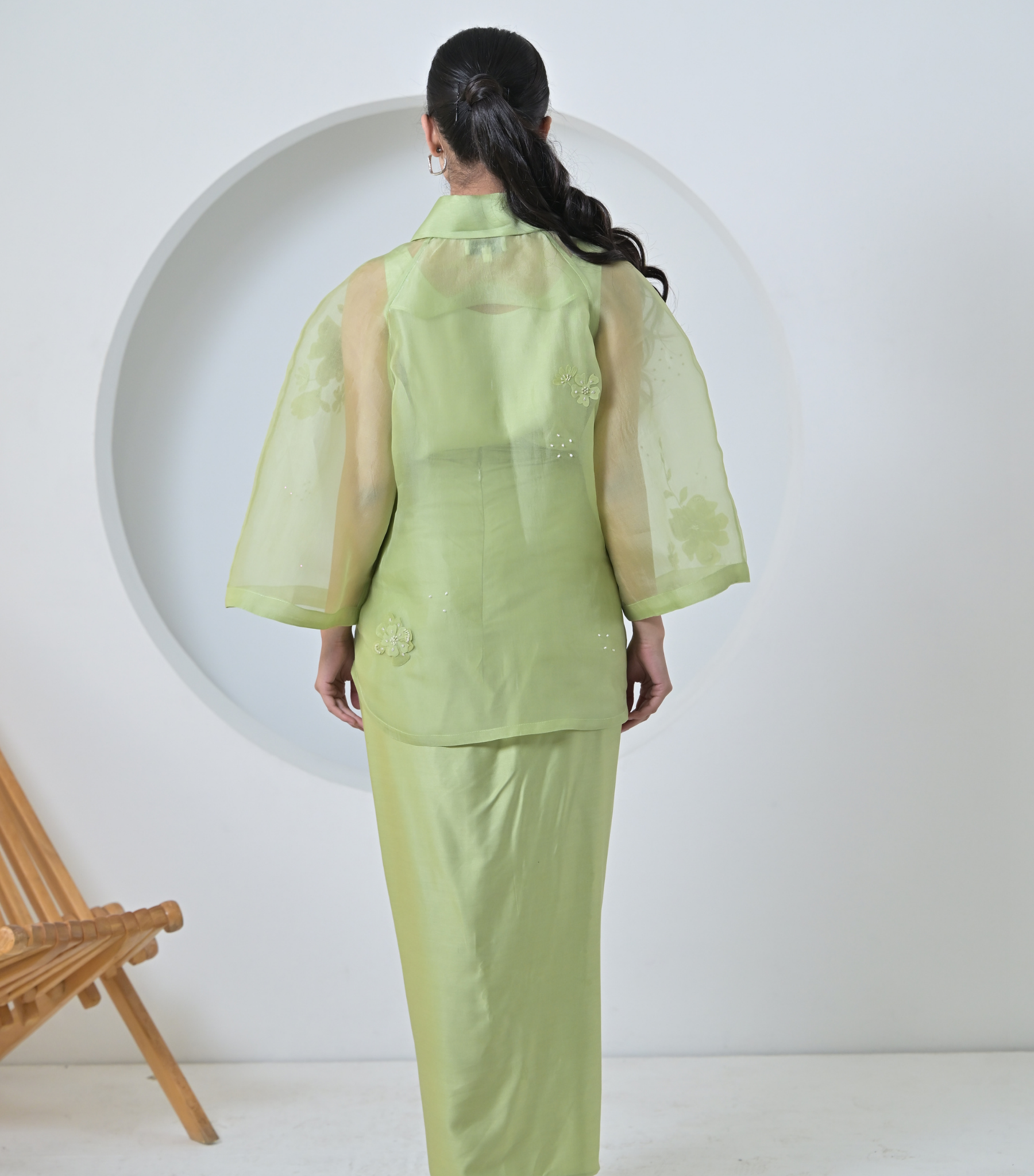 PEARL PETAL SHIRT WITH KNOT SKIRT SET