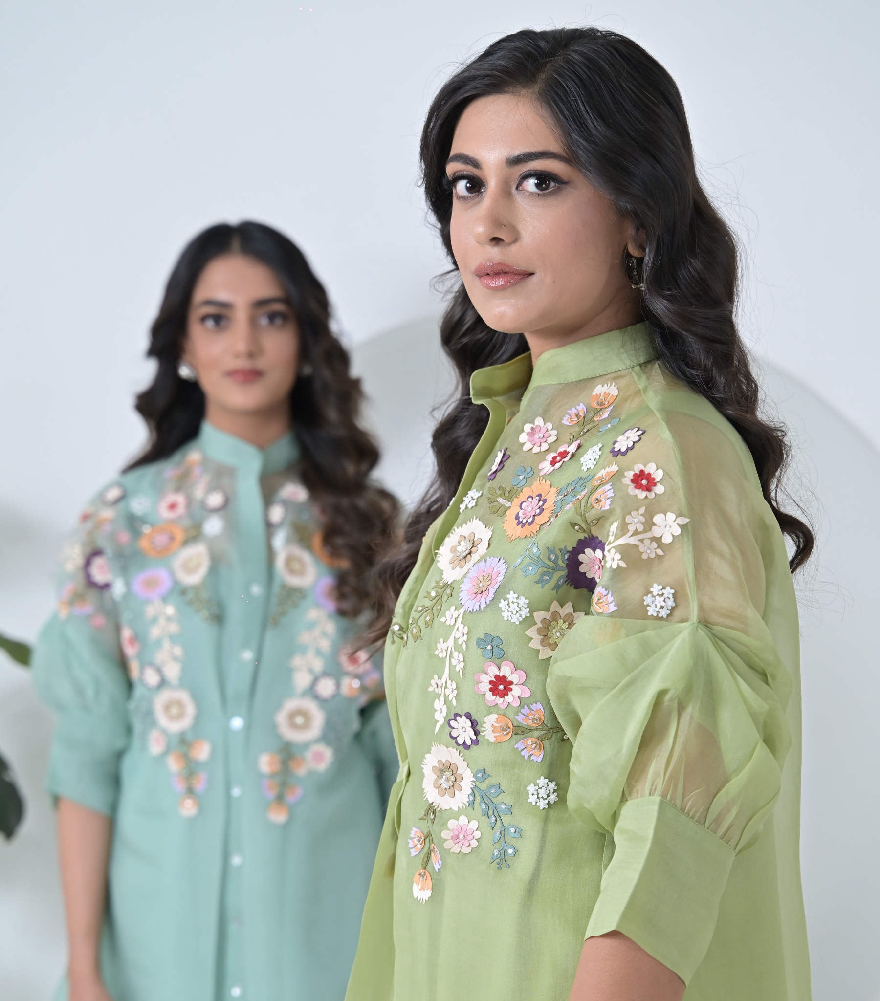 LIME GREEN PHOOL-PATTI TUNIC SET WITH EMBROIDERED PANTS