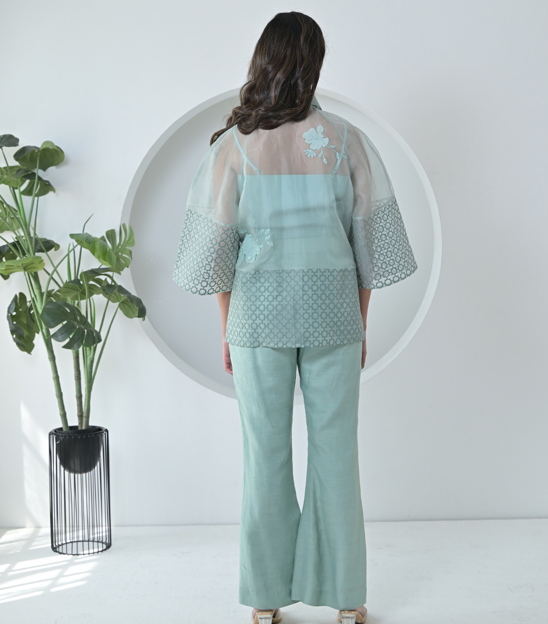 PEARL PETAL JAALI SHIRT WITH PANT SET