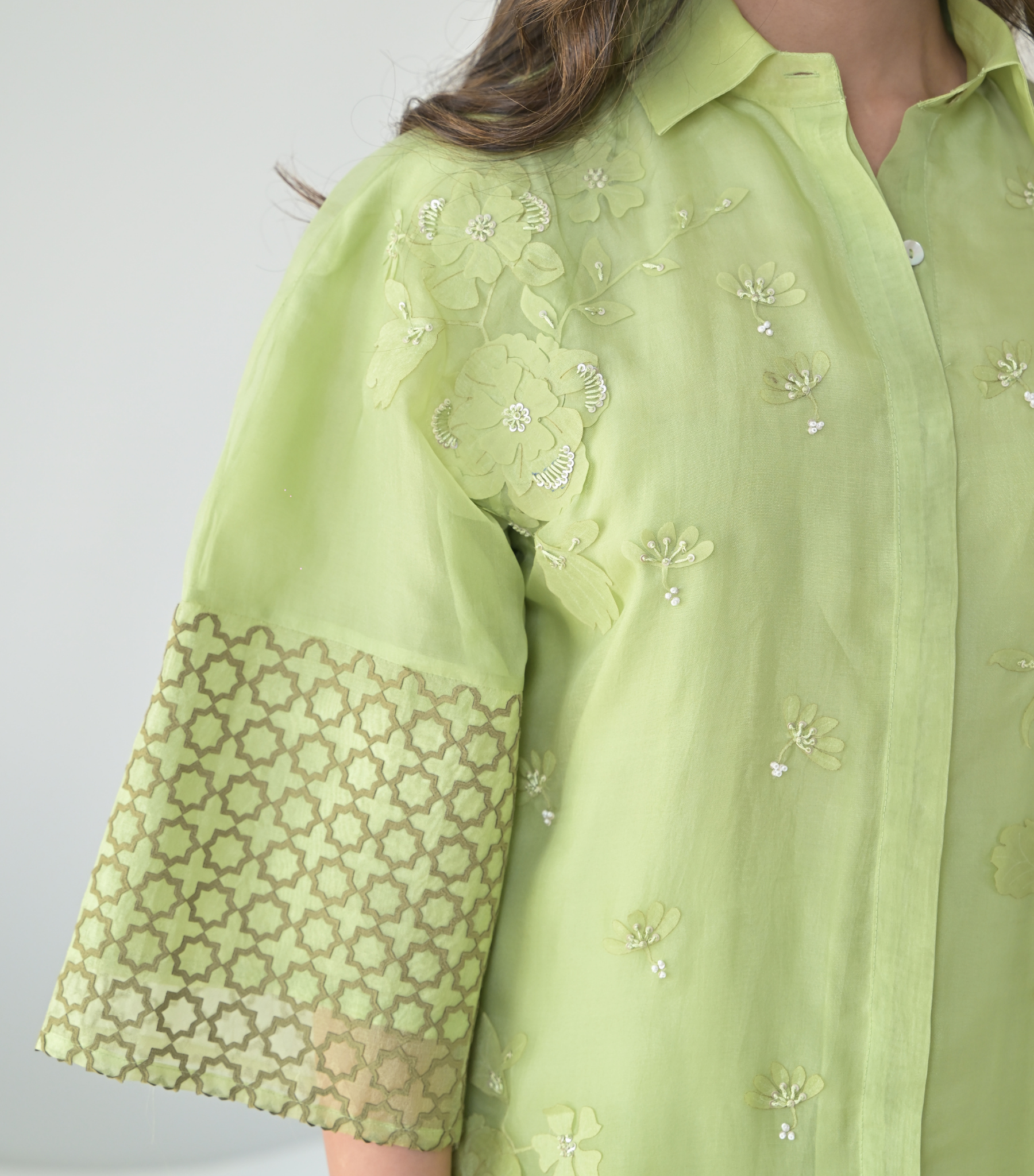 PEARL PETAL JAALI TUNIC SET