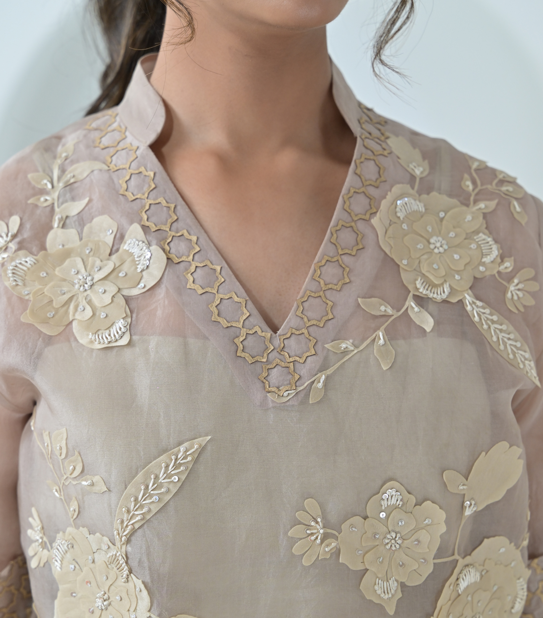 PEARL PETAL WITH JAALI BORDER TOP COORD SET