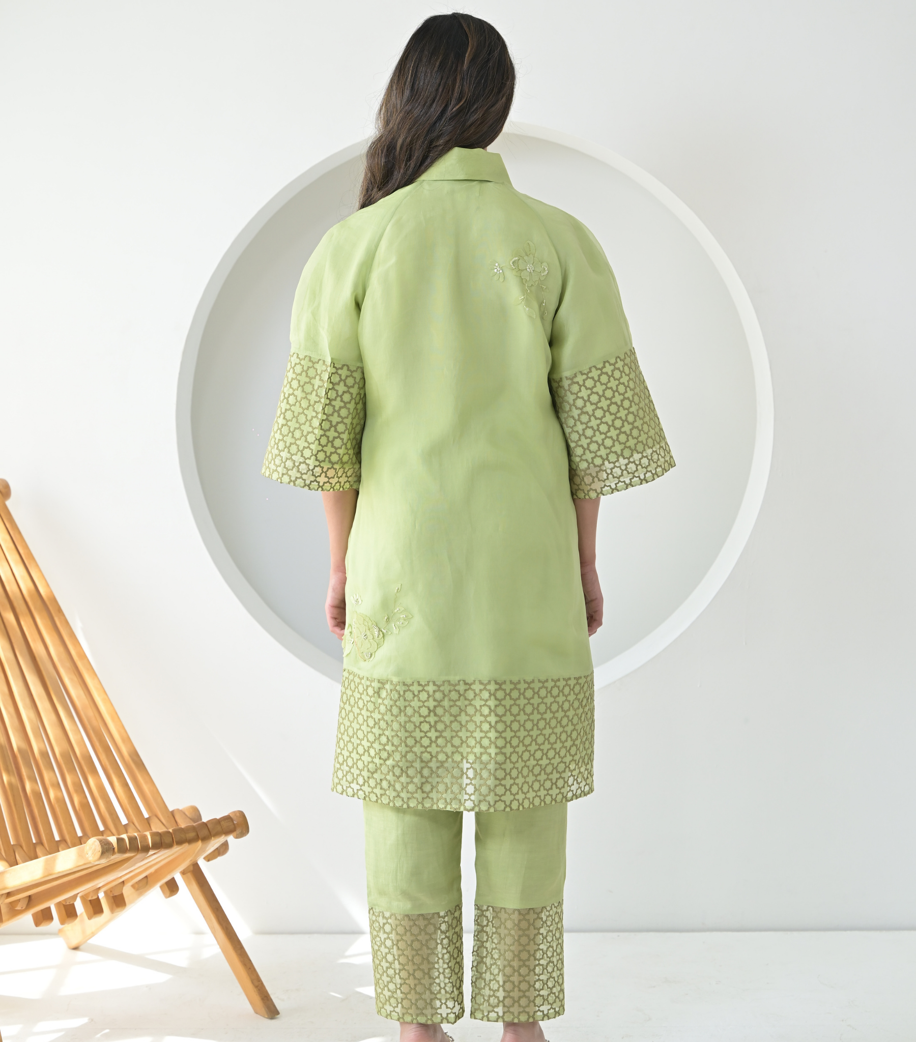 PEARL PETAL JAALI TUNIC SET