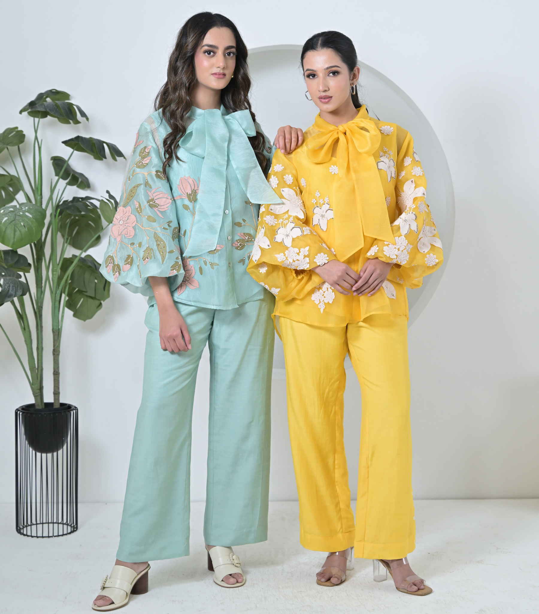 BLOOM STORY BOW TIE-UP CO-ORD SET