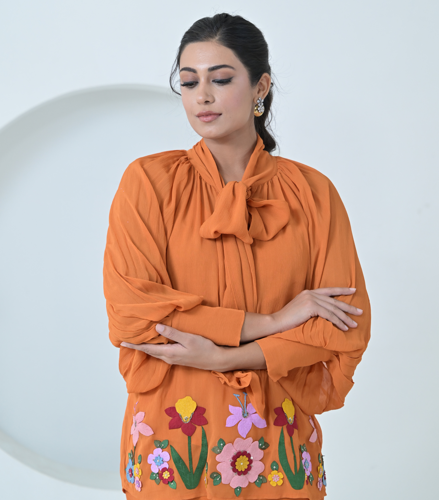 BADABAGH BOW TIE-UP COORD SET