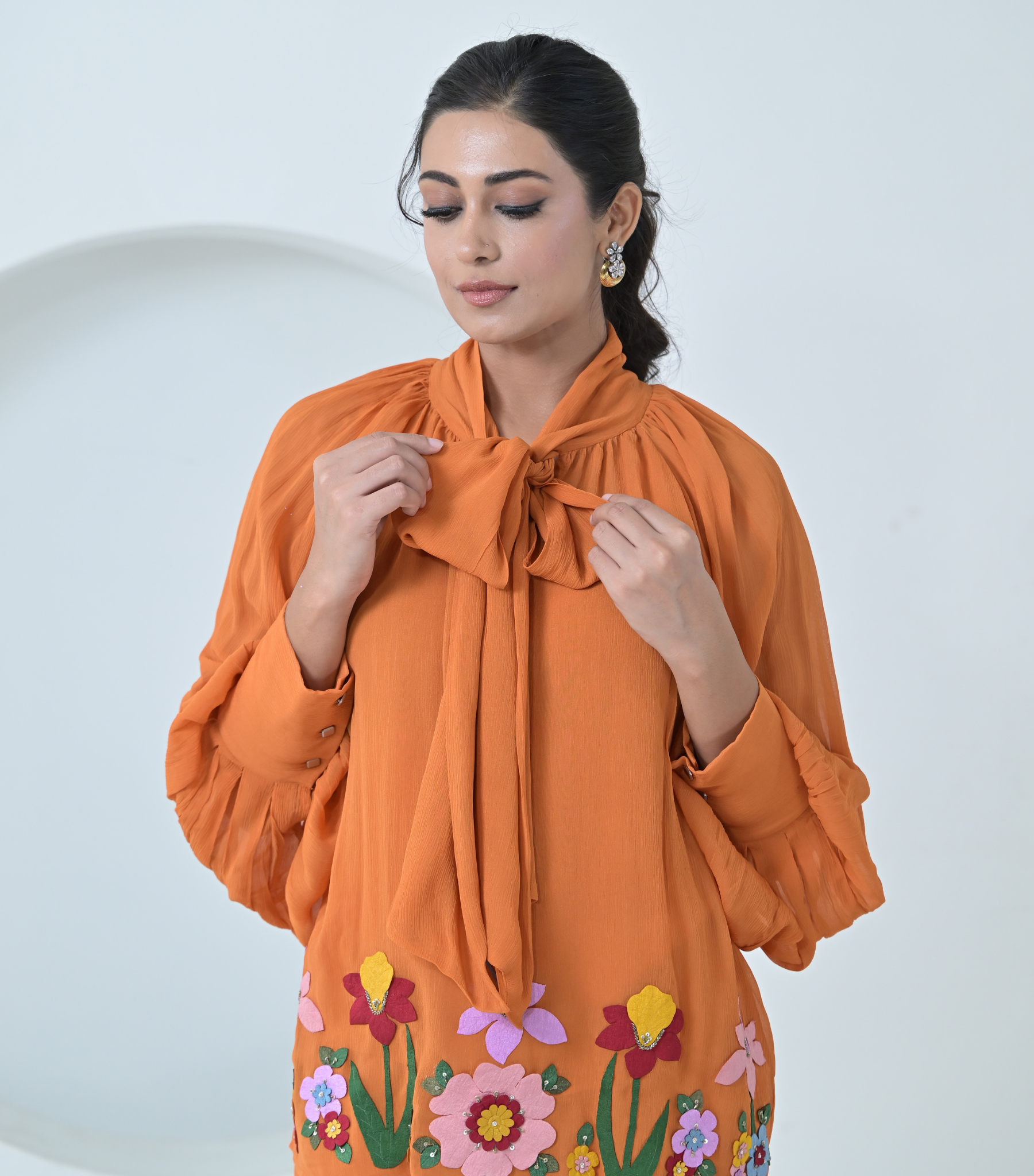 BADABAGH BOW TIE-UP COORD SET