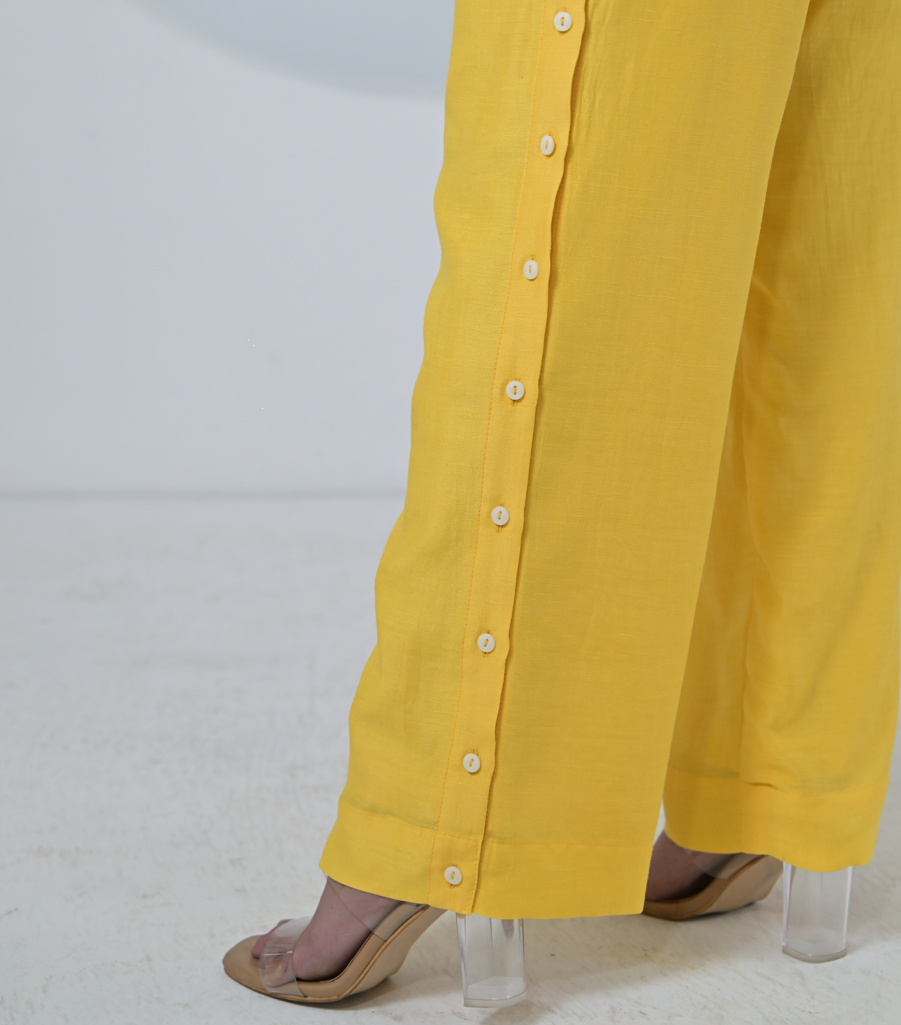 IVORY GARDEN BOW TIE-UP CO-ORD SET