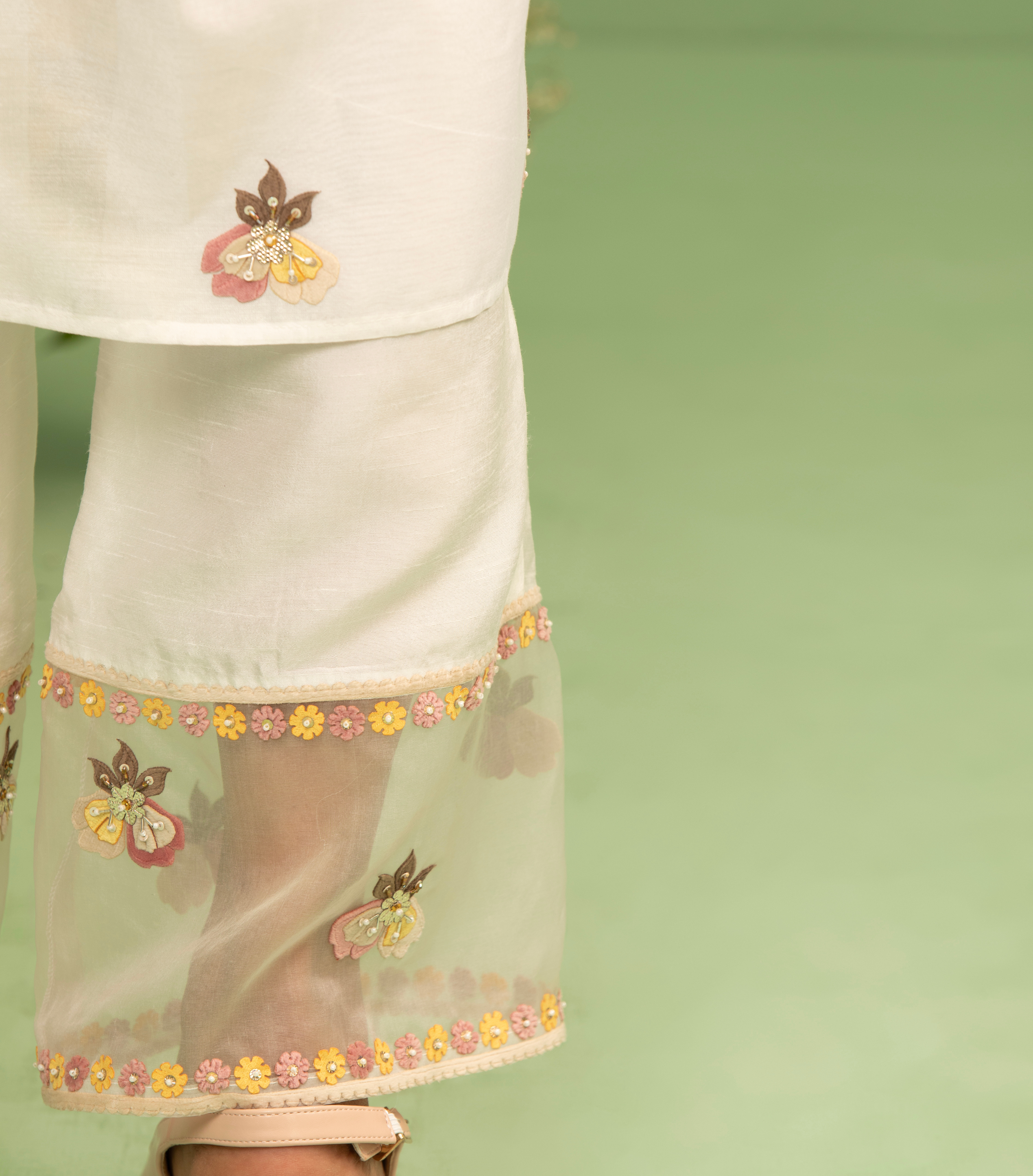 SPRING BUTTA KURTA SET