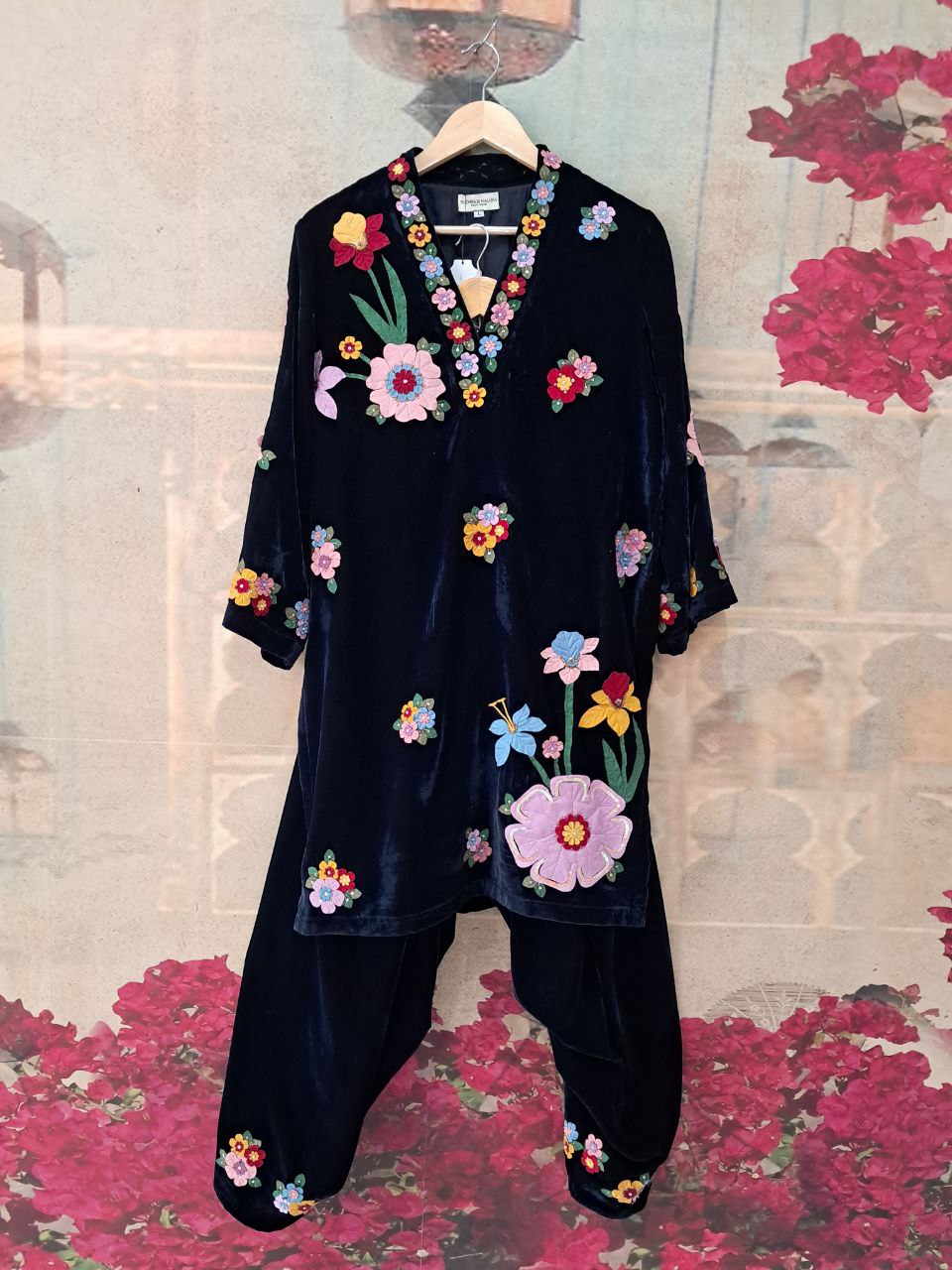 BADABAGH NAVY VELVET KURTA SET